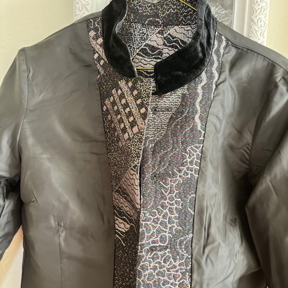 Chico’s woman’s metallic brocade jacket, Black/Silver, size 0 beautiful pattern- - Picture 14 of 16